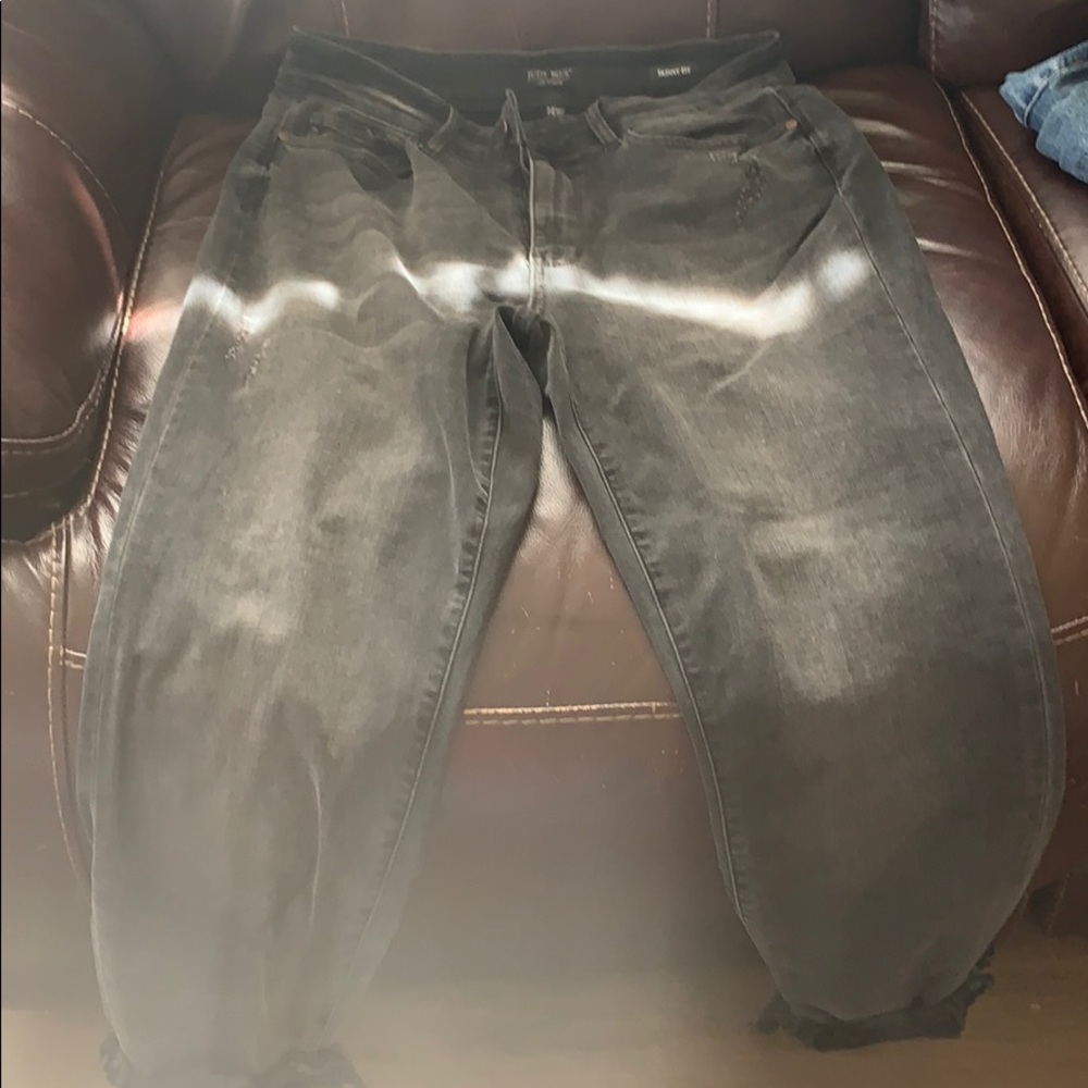 Judy Blue grey skinny jeans. Lightly distressed.
